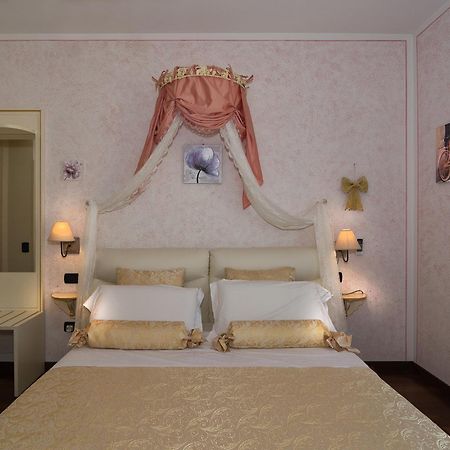 Bed and Breakfast Il Dolce Sospiro à Pise Extérieur photo